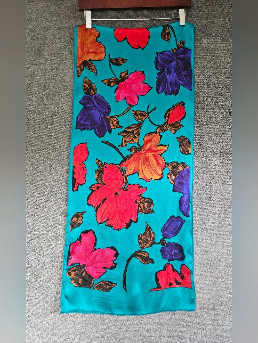 Dior iconic 69 turquoise
